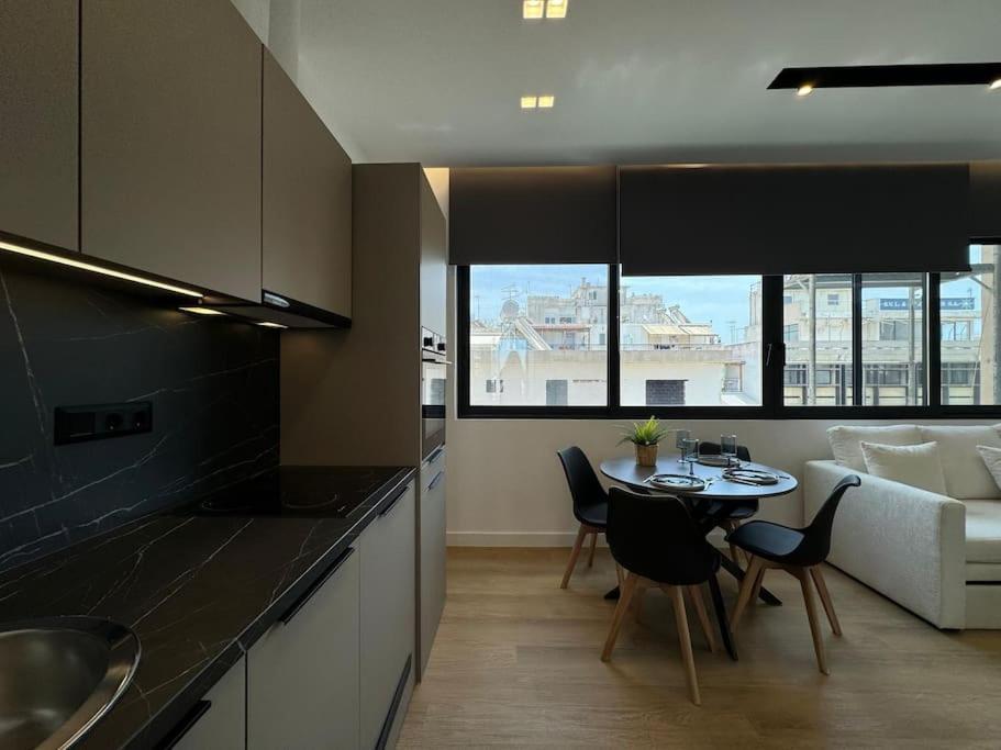 Bluemotion - Centralsuite 6Β Pireu Exterior foto